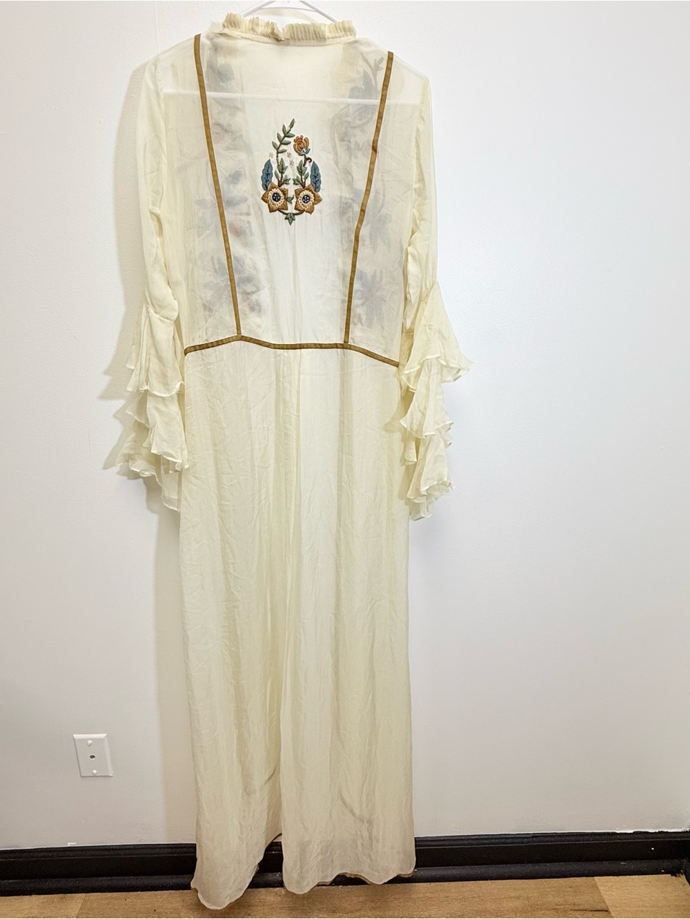 Anthropologie Pinnacle Shruti Sancheti Silk Floral Embroidered Duster Medium - Picture 13 of 16